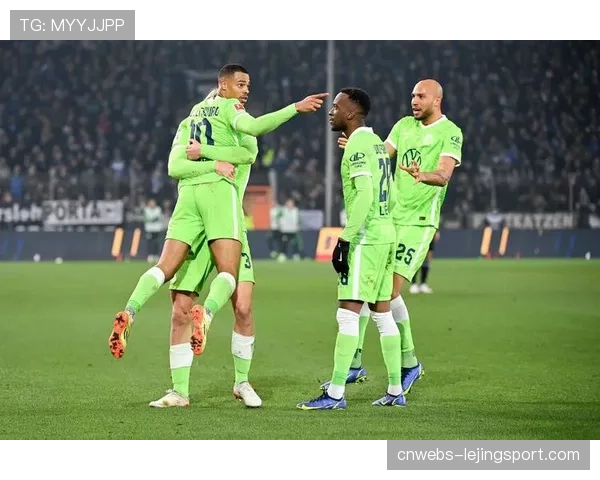 柏林联合vs沃尔夫斯堡：德甲首位女帅埃塔执教首秀